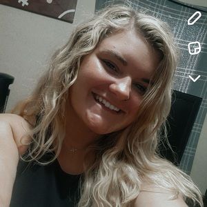 Meet your Posher, Karyth